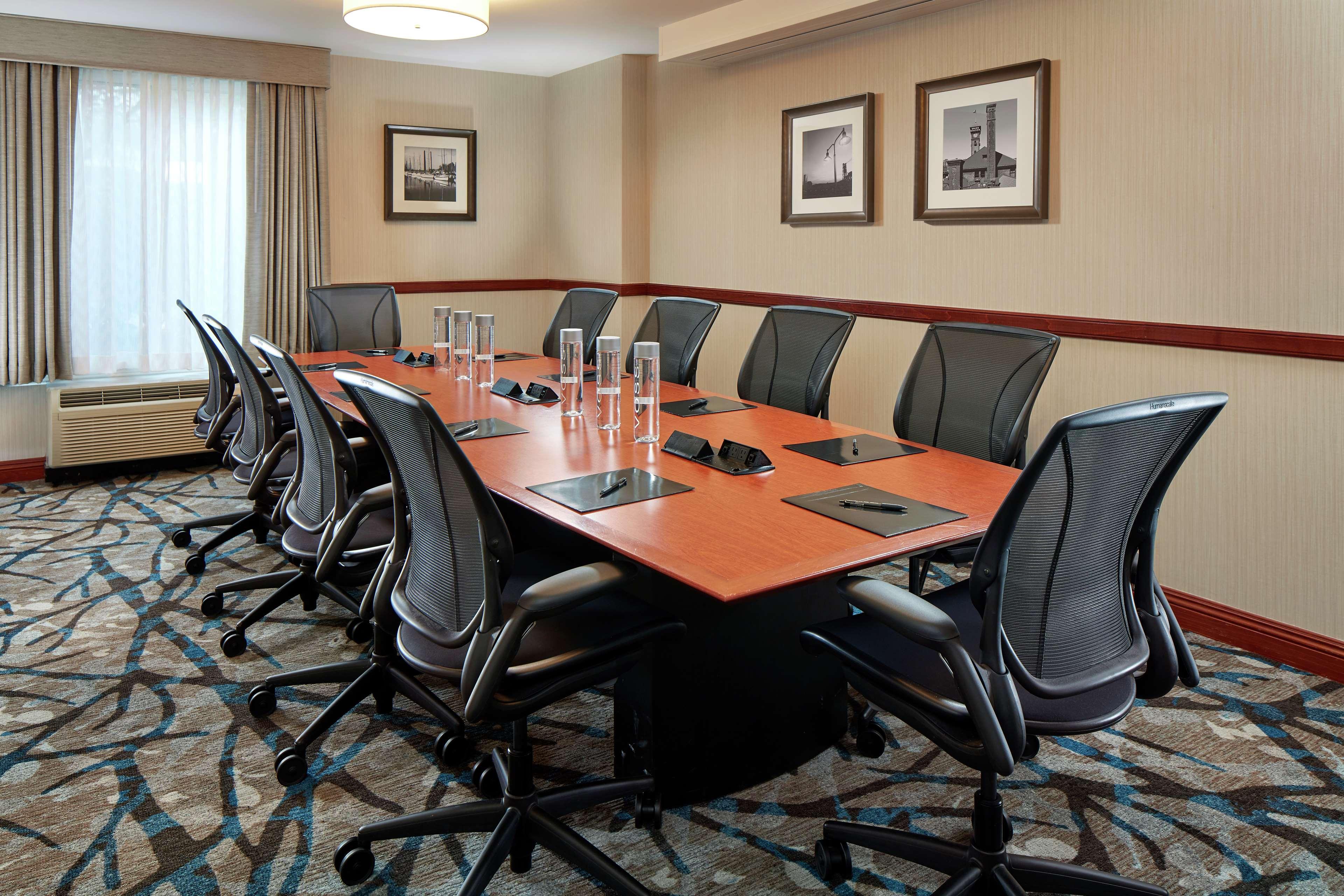 Hilton Garden Inn Portland Лейк-Освеґо Екстер'єр фото