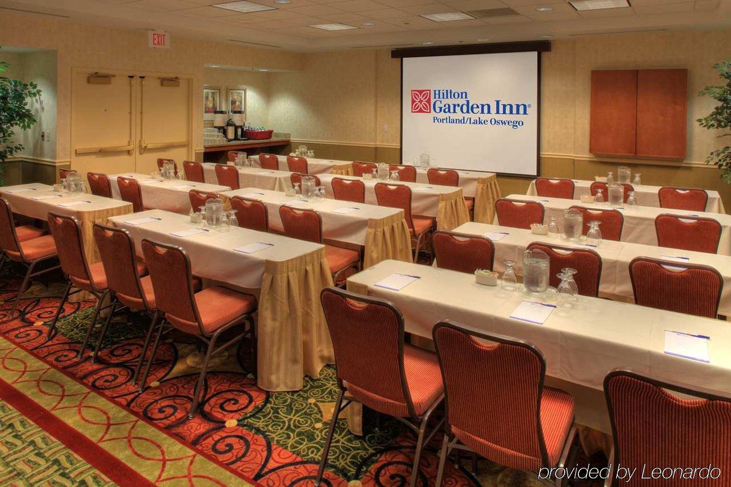 Hilton Garden Inn Portland Лейк-Освеґо Зручності фото